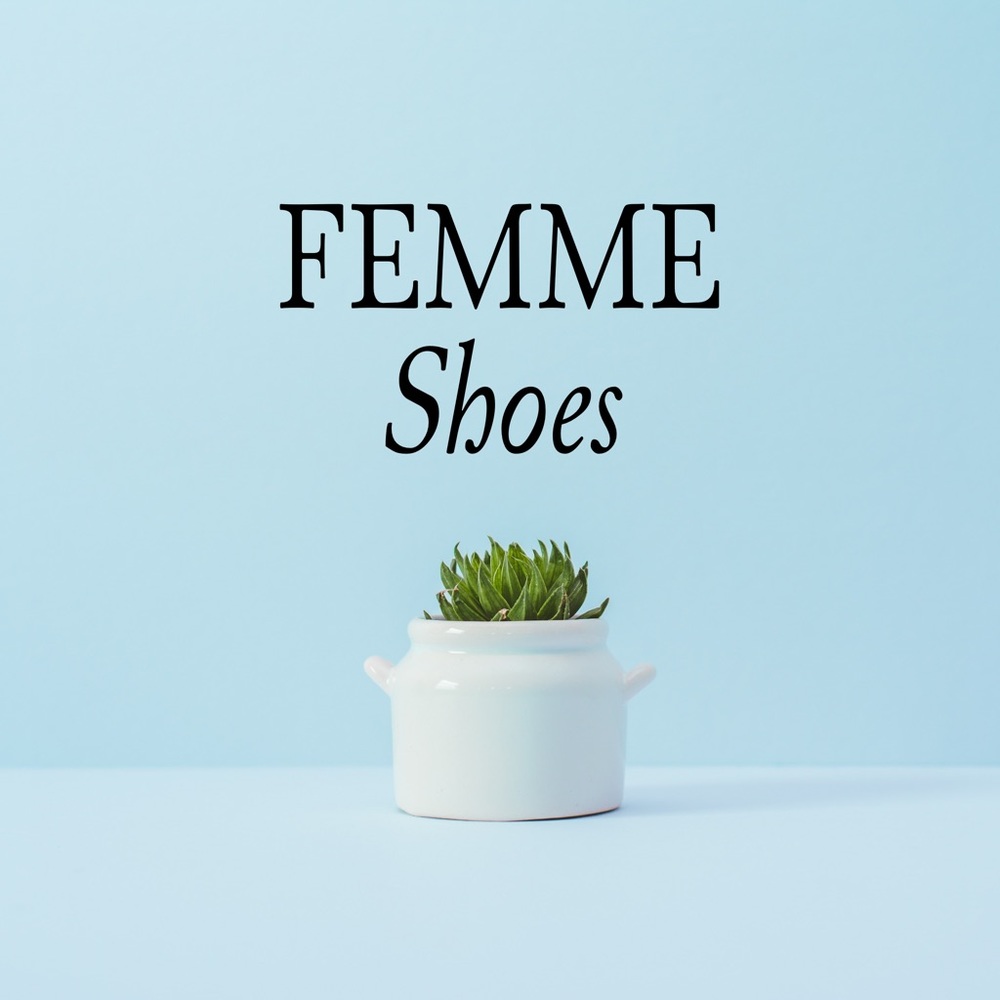 Women’s Shoes below